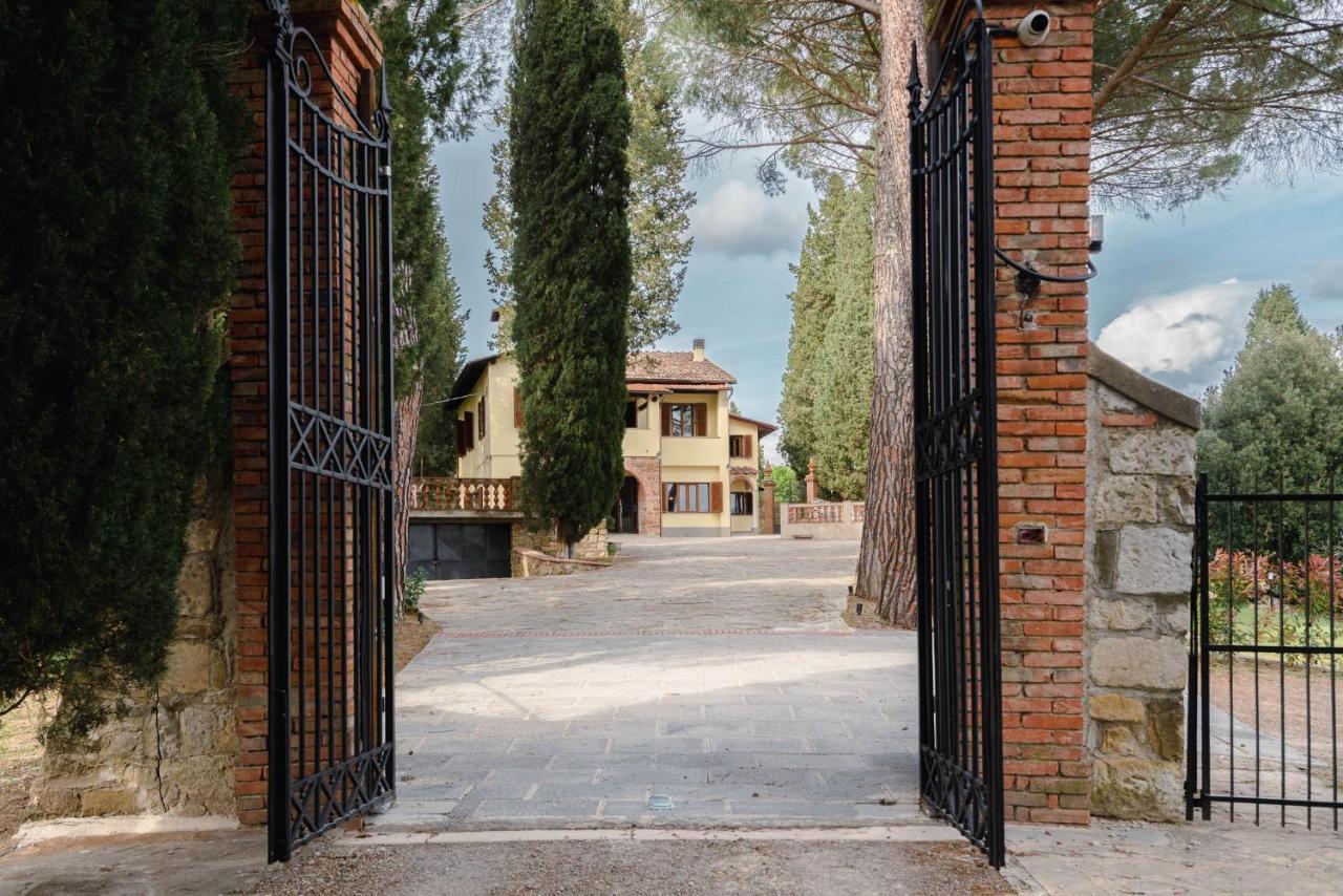 Riccimballa Luxury House อิมปรูเนตา ภายนอก รูปภาพ